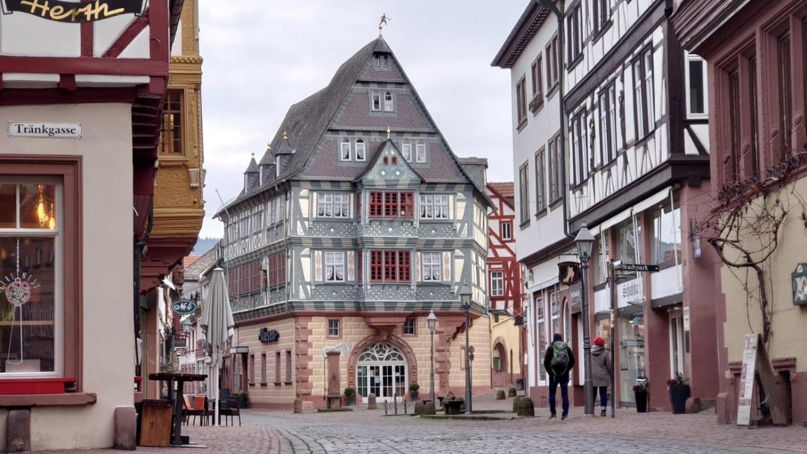 Hotel Zum Riesen - Aelteste Fuerstenherberge Deutschlands Miltenberg Luaran gambar