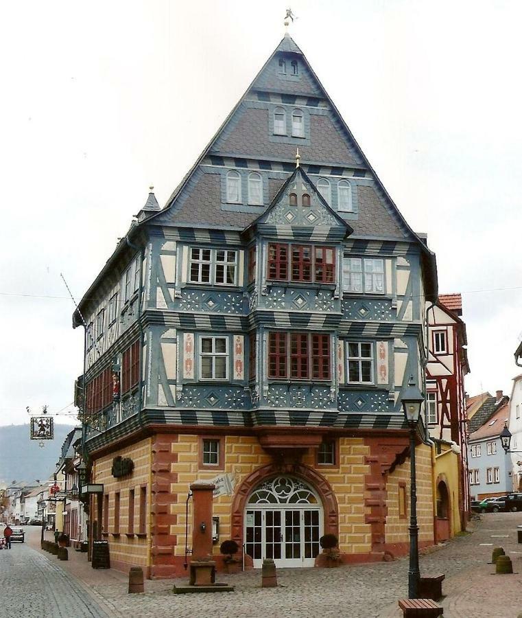 Hotel Zum Riesen - Aelteste Fuerstenherberge Deutschlands Miltenberg Luaran gambar
